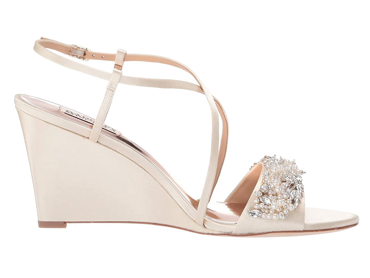 thumbnail image 1 of Badgley Mischka Clarisa Ivory, 1 of 6